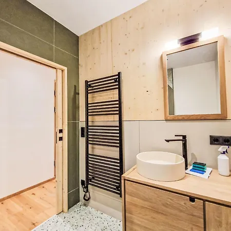 Appartamento Schanzlbichl-3 By Interhome